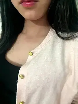 Desi_saraのStripchatで無料ライブポルノ