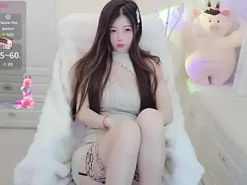 Coco-DiのStripchatで無料ポルノカメラ