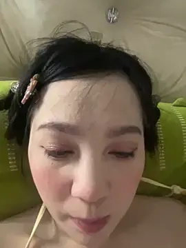 XdouyaaのStripchatでライブセックス映像