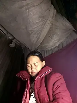 MaiHoa69のStripchatでライブセックス映像