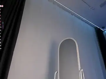 Nelly_KimmのStripchatでライブポルノ配信