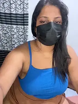 Savi-SLのStripchatでヌードカメラ