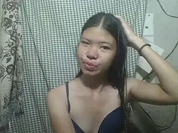 Skinny_PinayGirljust18のStripchatでライブポルノ配信