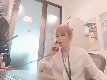 KKMM168のStripchatで高画質ウェブカメラ