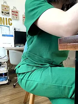 Clinic_SexyのStripchatでプライベートチャット