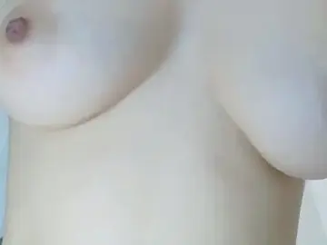 NANA_7のStripchatで最高のライブ配信