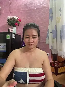 Bollozzy_89のStripchatでライブチャット