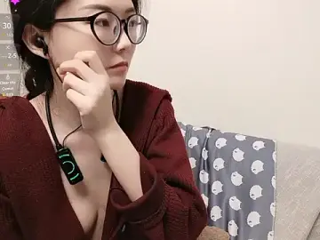 Lu_NanaのStripchatで無料ポルノカメラ