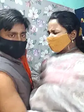 Lovewith_sanjnaのStripchatでアダルトカメラ配信