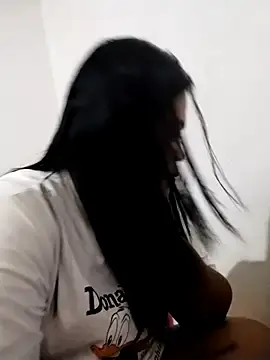 big_booty15のStripchatで高画質ウェブカメラ