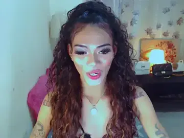 yoursexyasiantsxxのStripchatで人気のアダルト配信