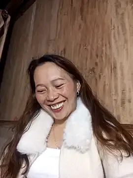 BianlyのStripchatで無料ライブポルノ