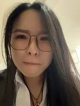 xixiya888のStripchatでアダルトビデオチャット