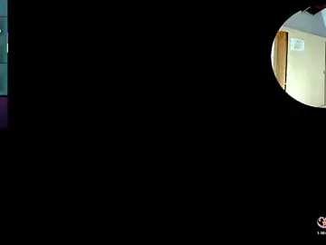 naomidibelloのStripchatでアダルトビデオチャット