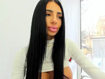 Britney_Charm_のStripchatでアダルトビデオチャット