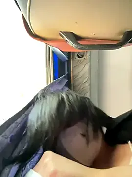 May-SquirtのStripchatでアダルトカメラ配信