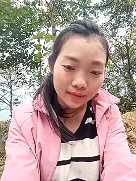 Thao201のStripchatで高画質ウェブカメラ