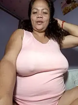 twinsflowers45のStripchatで今すぐ視聴可能なセックスカム