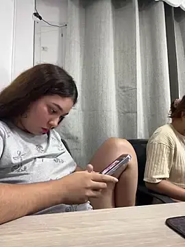 lana_rousse01のStripchatで高画質ウェブカメラ