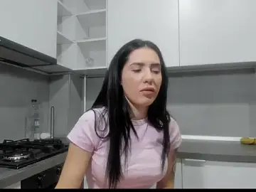 EmmapmgのStripchatで高画質ウェブカメラ