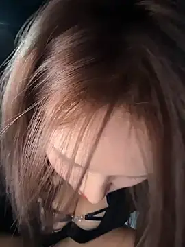 yuki_juneのStripchatで無料ポルノカメラ