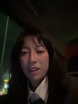 yourkeerのStripchatで高画質ウェブカメラ