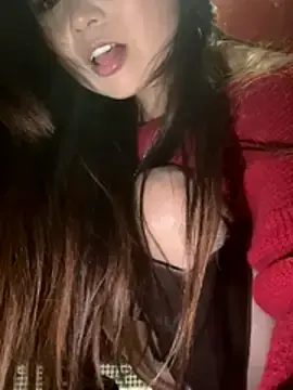 luna-sisiのStripchatでセックスカメラ