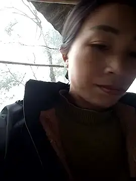 lucybaby00のStripchatで人気のアダルト配信