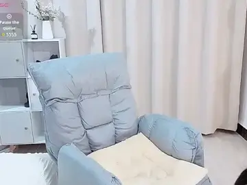 ShMily-ssのStripchatでアダルトカメラ配信