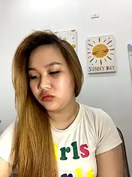 Almira6868のStripchatでアダルトビデオチャット