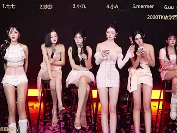 SK010のStripchatでライブポルノ配信