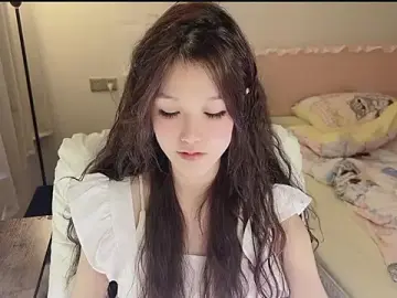 FuFu-puffのStripchatで高画質ウェブカメラ