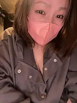 annna_annna_2024のStripchatでライブセックス映像