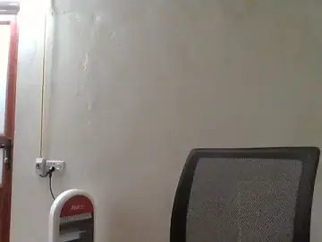 Angela-EiraのStripchatで無料ライブポルノ