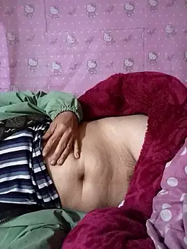 TinTin321のStripchatでアダルトビデオチャット