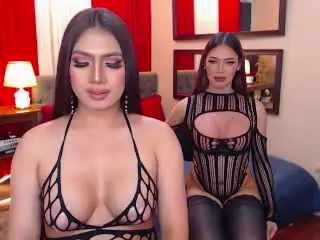 CarieEmilyGadotのXlovecamで人気のアダルト配信